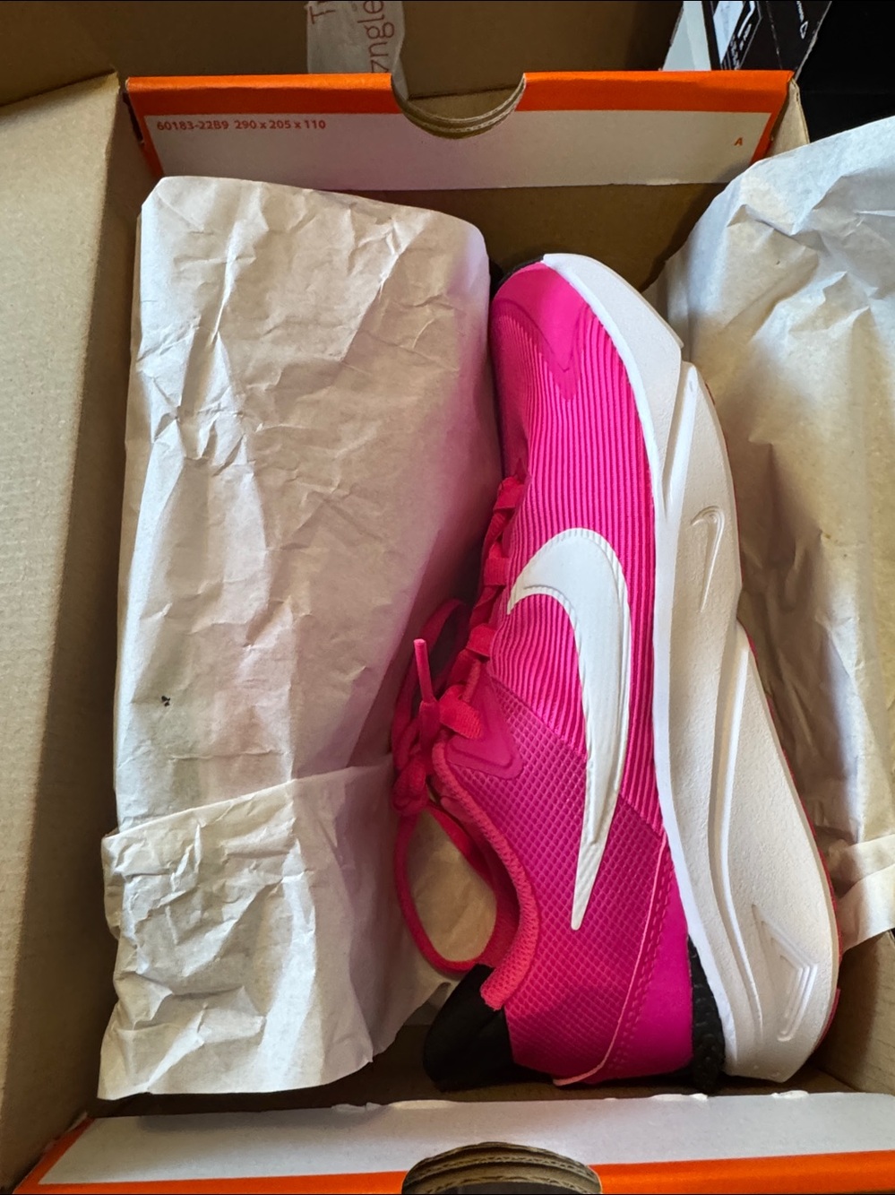 BRAND NEW girl youth nike star runner pink shoes size 3Y & 6Y - Picture 5 of 6